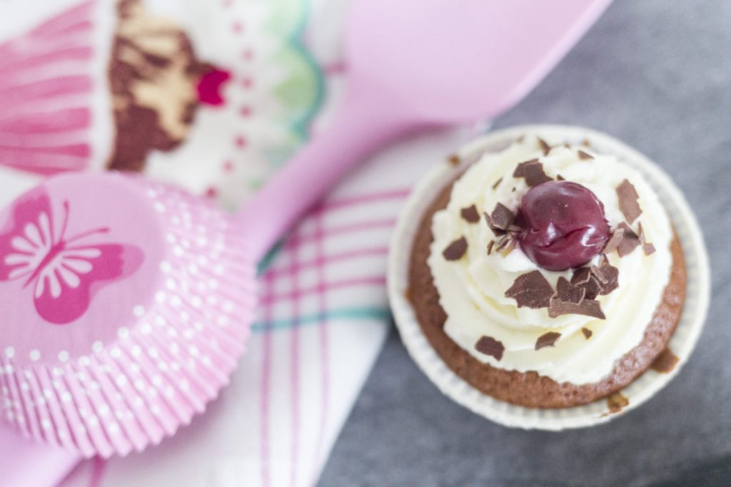 Schwarzwälderkirsch-Cupcakes